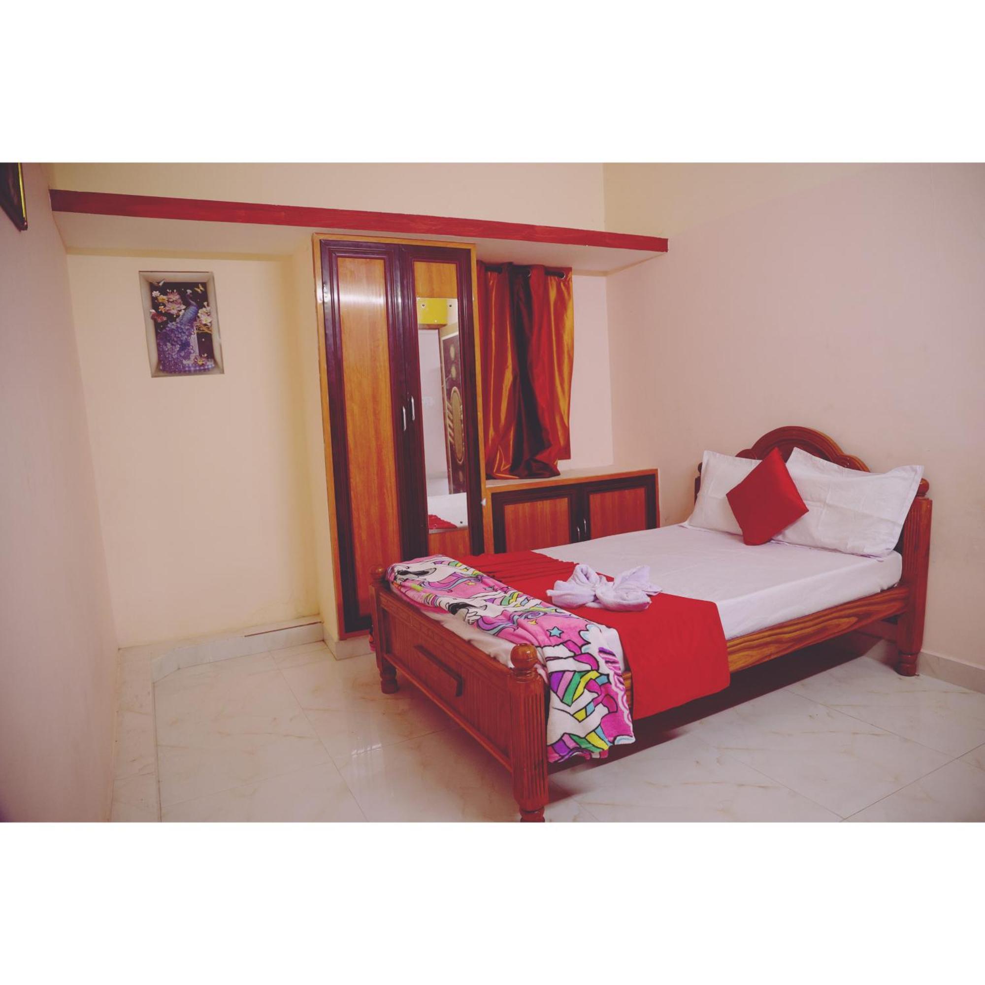 Appartement Garuda Grand à Tirupati Extérieur photo