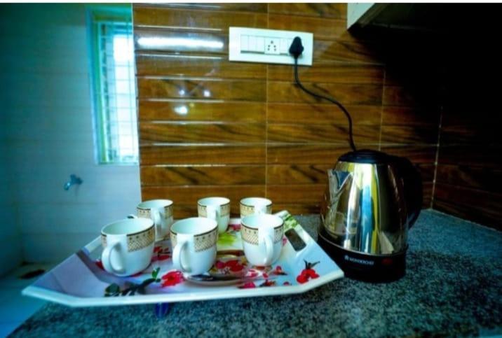 Appartement Garuda Grand à Tirupati Extérieur photo